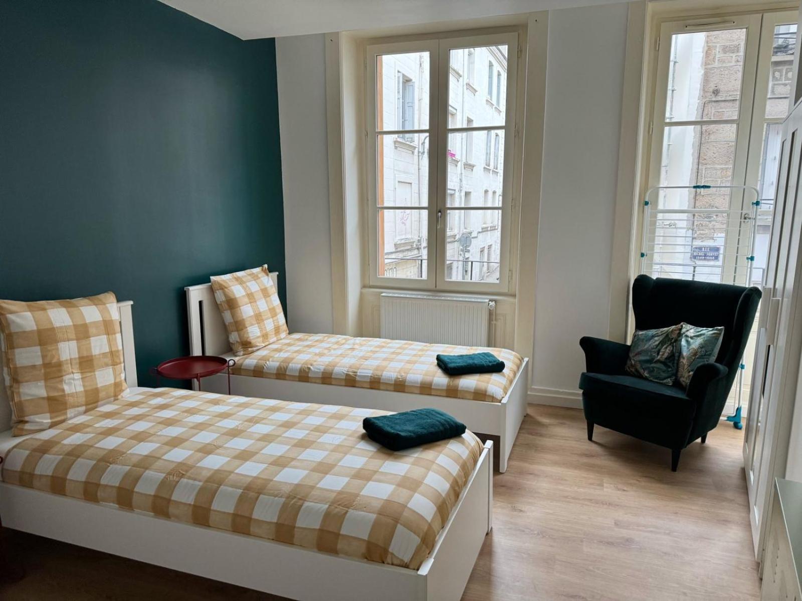 24 Chic & Cosy Grand Appart 88M2 Parking Gratuit Hypercentre Netflix Saint-Etienne  Kültér fotó
